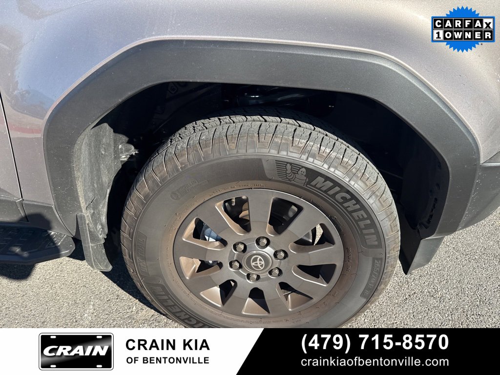 Used 2025 Toyota Land Cruiser image 12