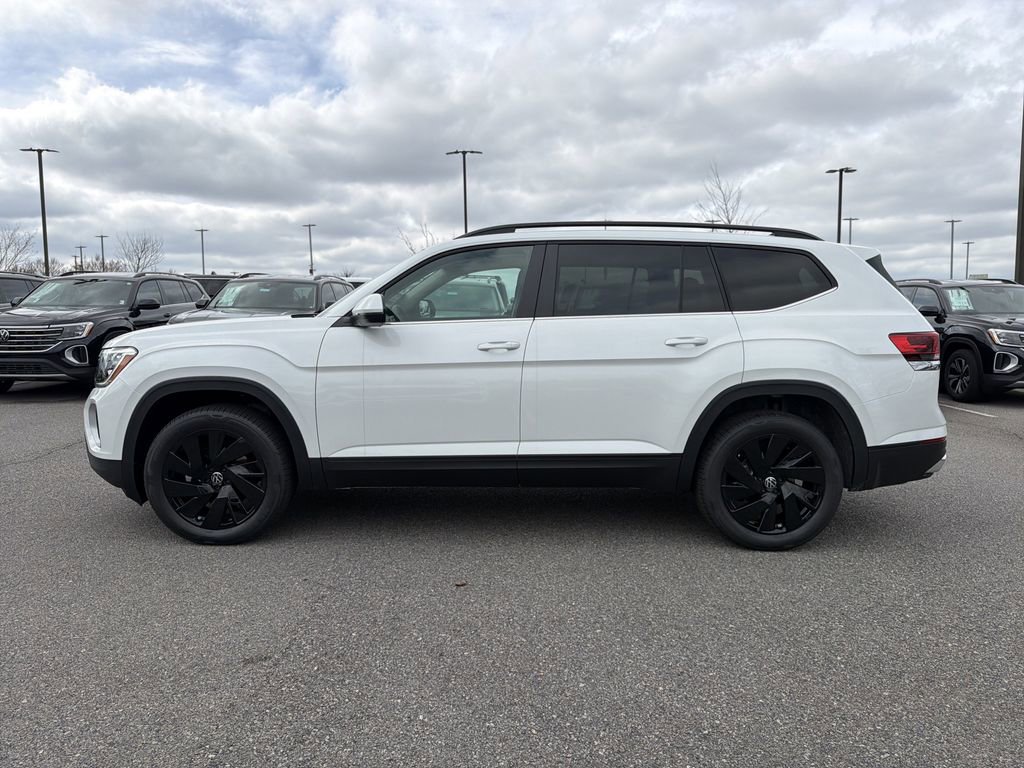 New 2026 Volkswagen Atlas SE image 2