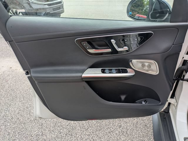 Used 2023 Mercedes-Benz GLC 300 image 12
