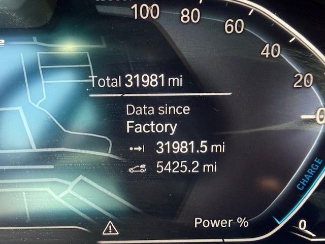 Certified 2023 BMW 530e xDrive w/ Premium Package AWD/4WD image 4