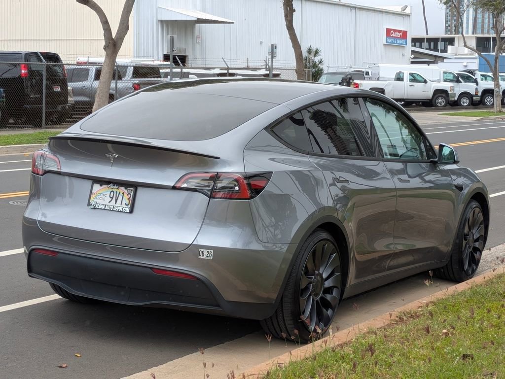 Used 2024 Tesla Model Y Performance image 5