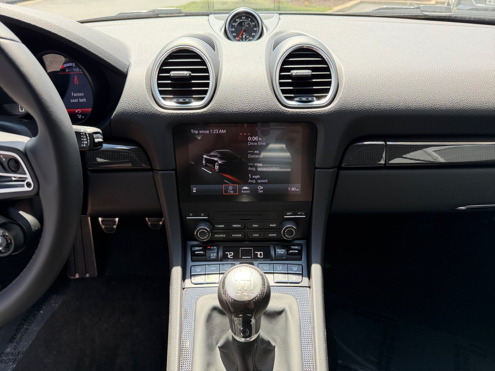 Used 2025 Porsche 718 Cayman RWD image 15