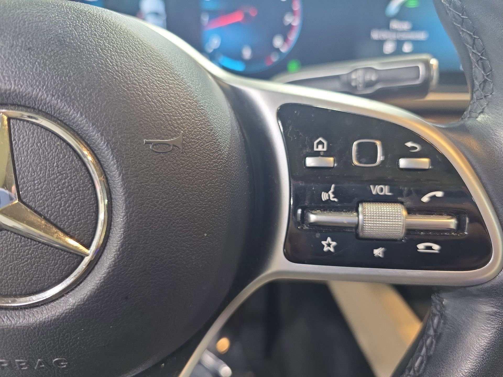 Used 2021 Mercedes-Benz GLE 350 4MATIC image 18