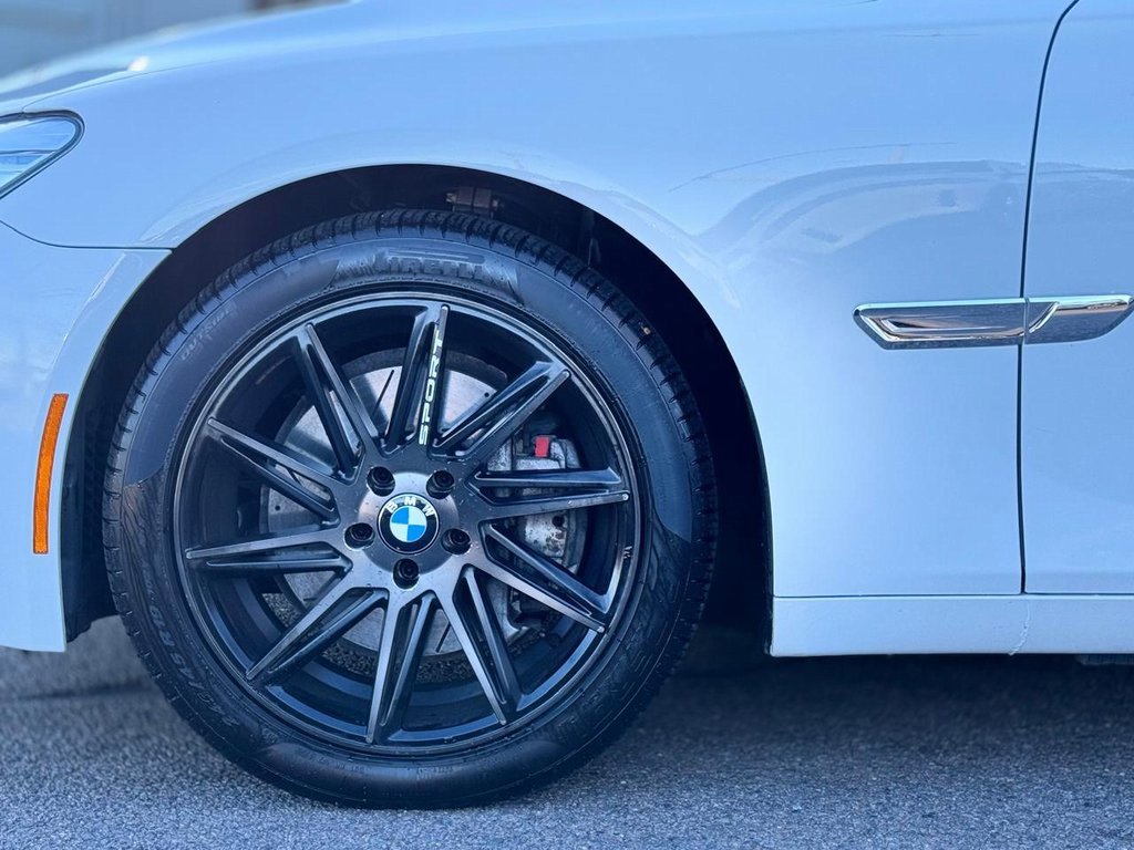 Used 2013 BMW 740Li xDrive image 11