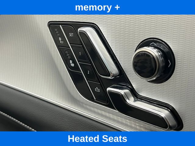 Used 2024 Cadillac Lyriq Tech RWD image 16