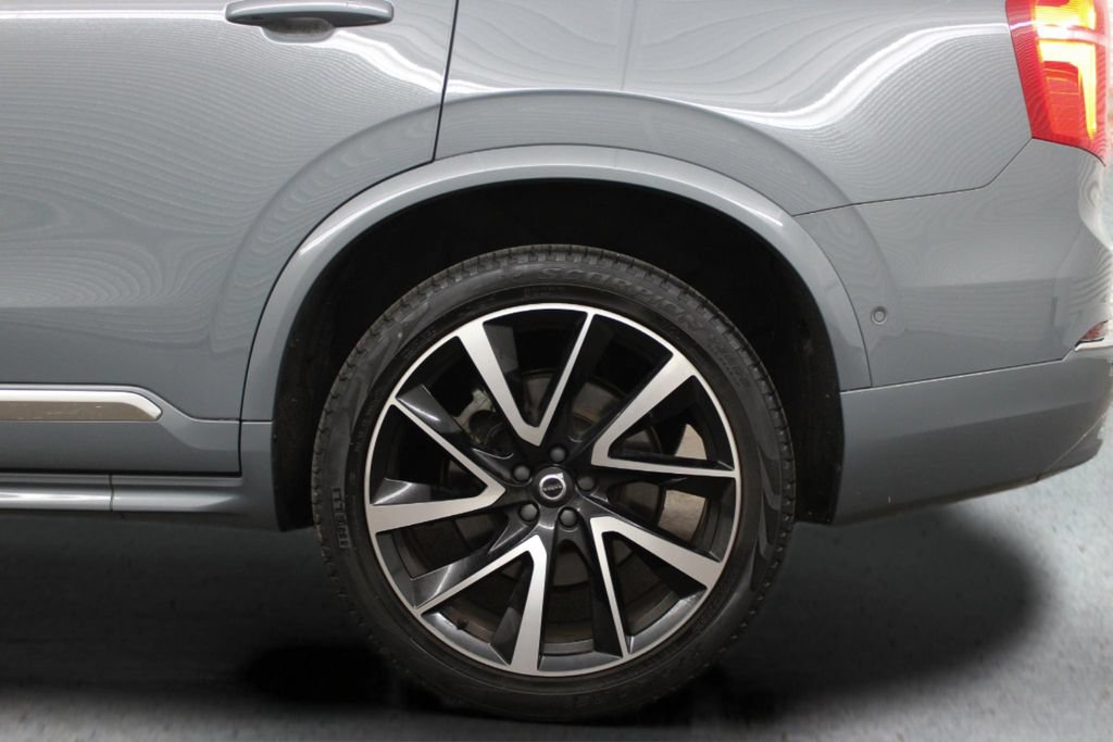 Used 2023 Volvo XC90 B6 Plus w/ Protection Package Premier AWD/4WD image 8