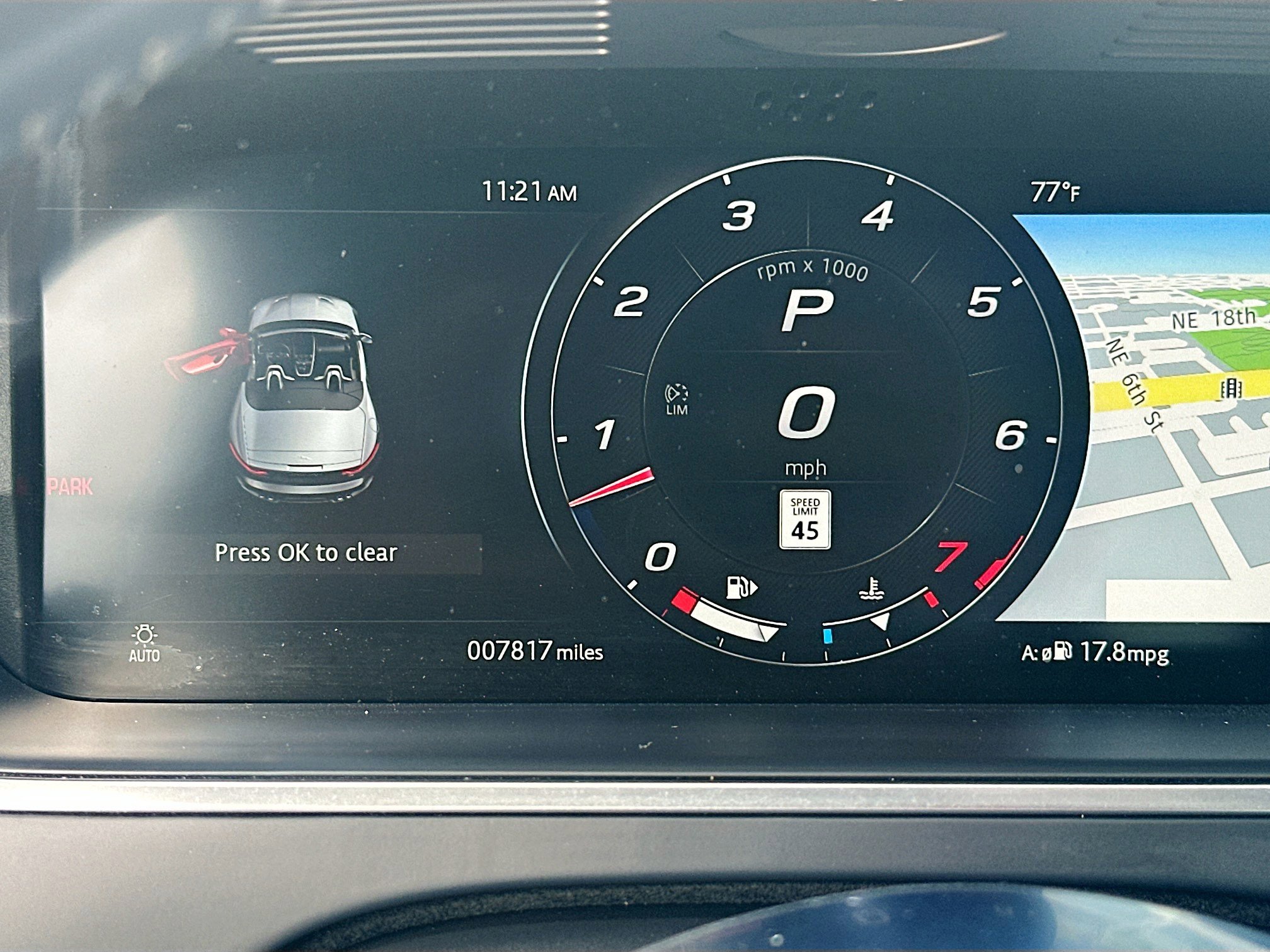 Used 2022 Jaguar F-TYPE Convertible image 12