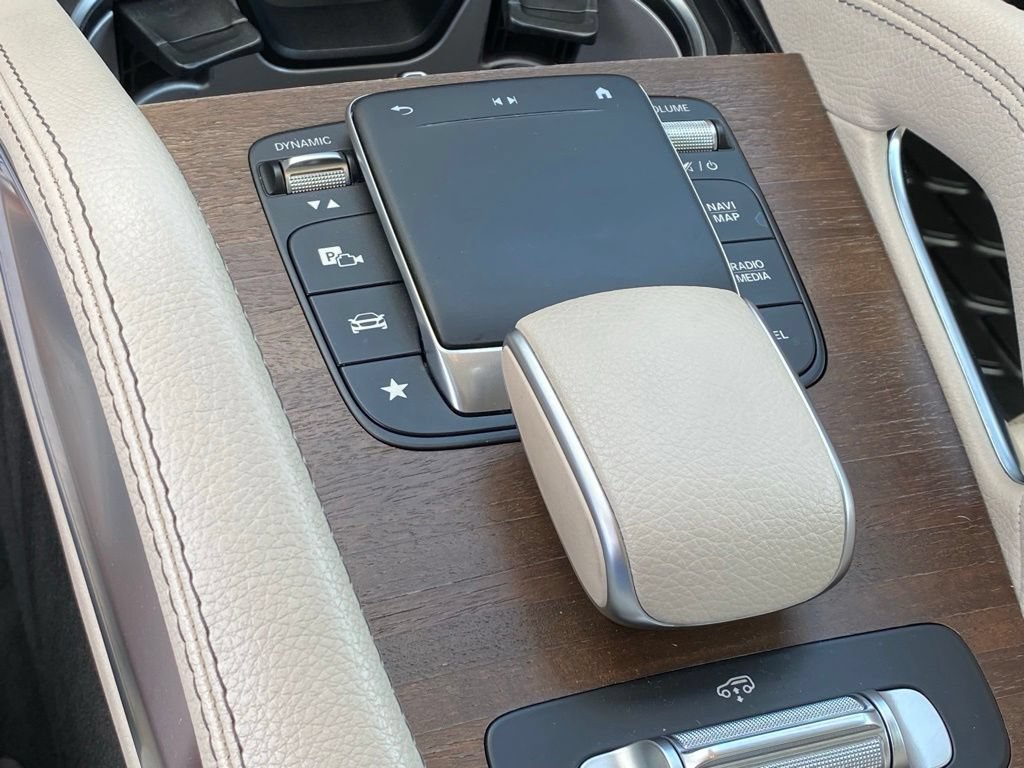 Used 2021 Mercedes-Benz GLS 450 4MATIC image 23