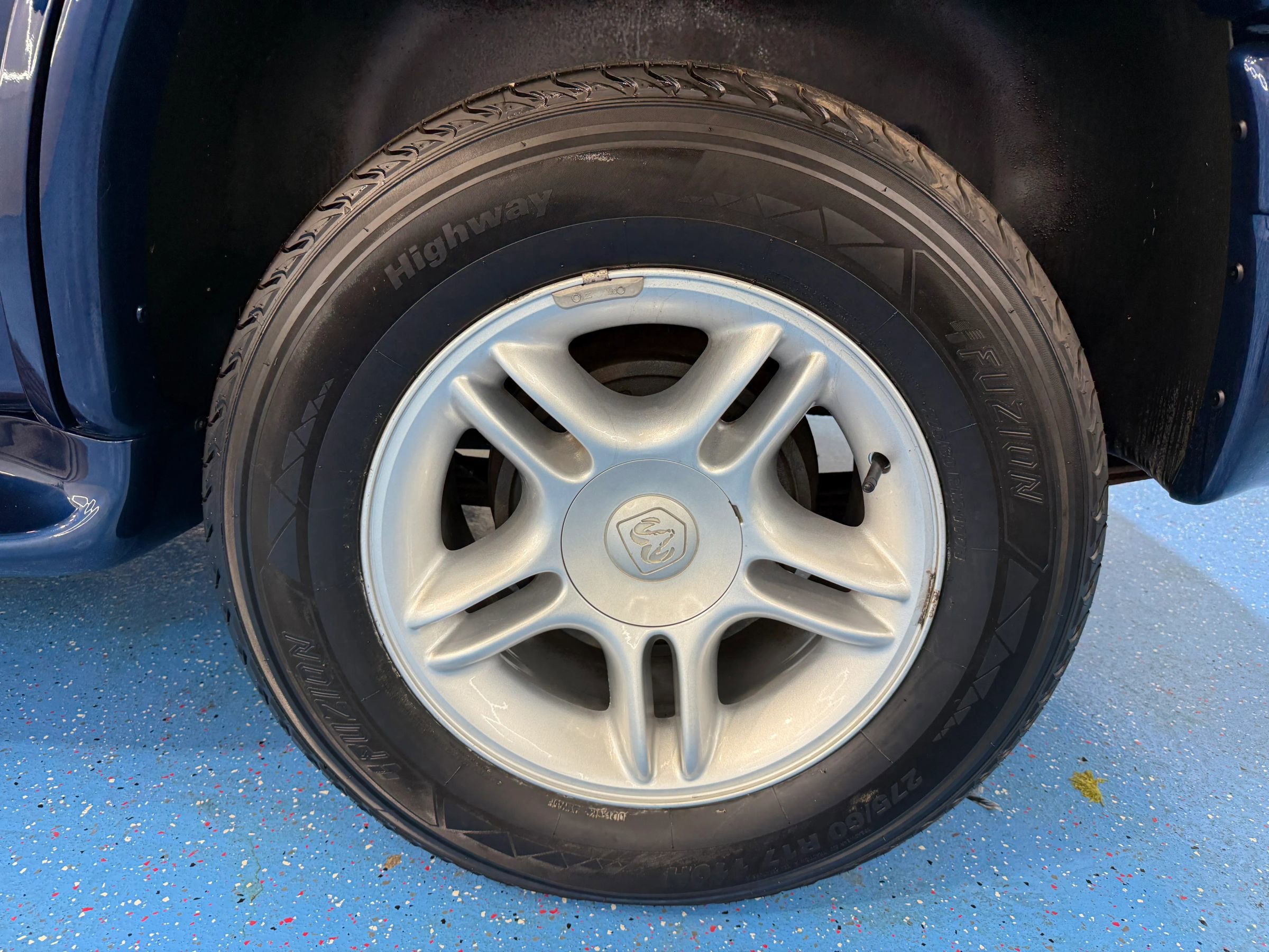 Used 2001 Dodge Durango R/T image 48