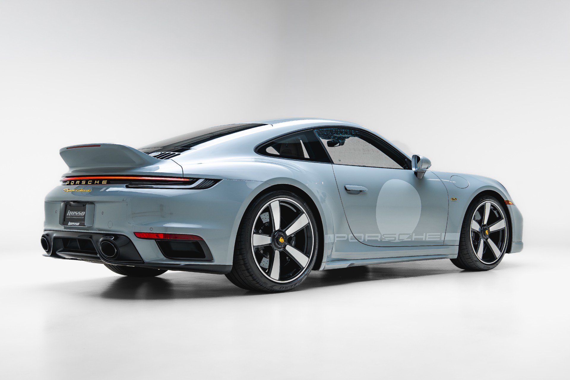 Used 2023 Porsche 911 Sport Classic RWD image 16