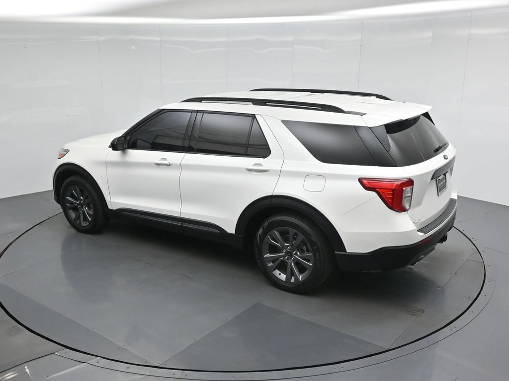 Certified 2023 Ford Explorer XLT w/ Equipment Group 202A RWD image 44