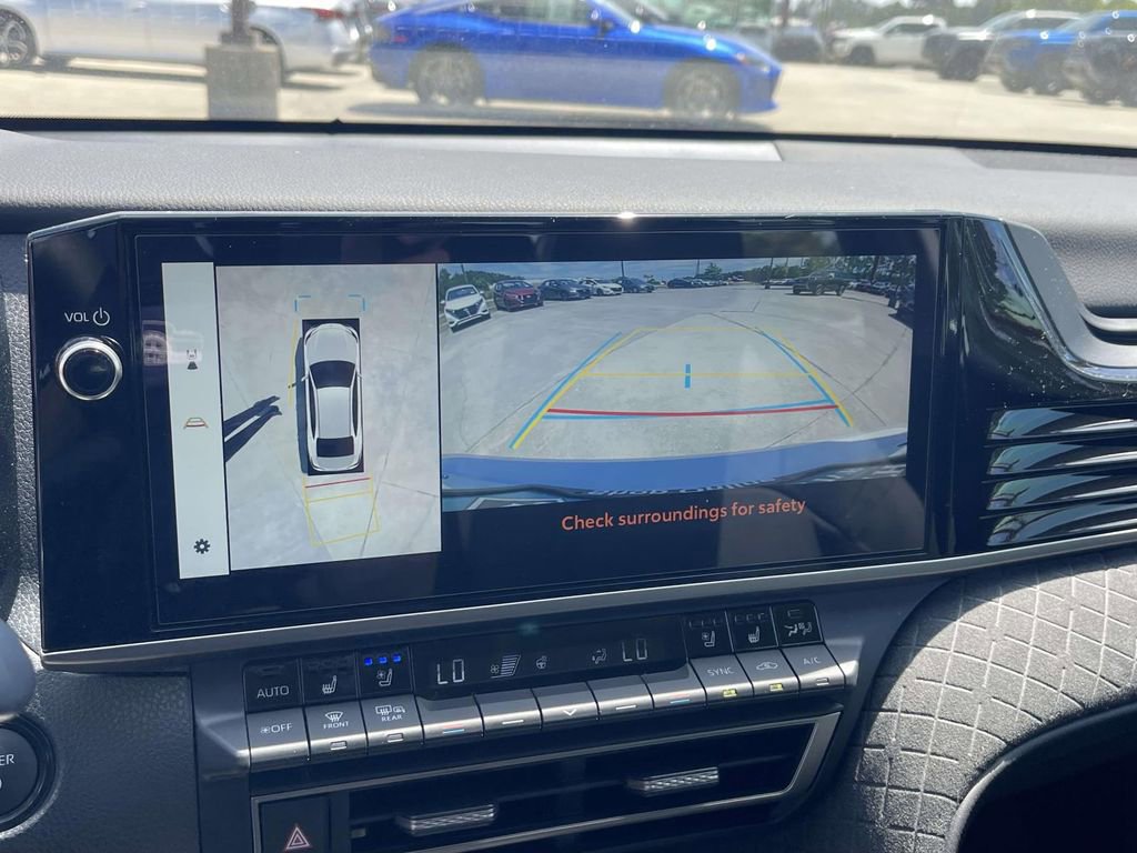 Used 2025 Toyota Camry XLE w/ Premium Plus Package image 26