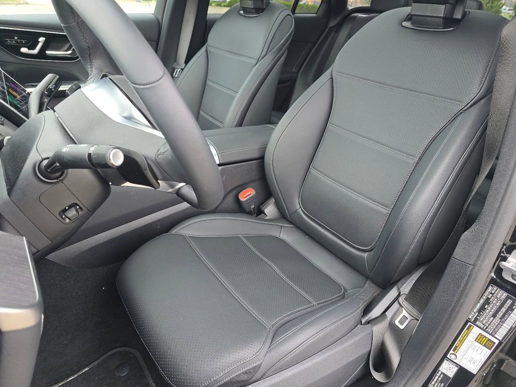 Certified 2026 Mercedes-Benz GLC 300 4MATIC image 25