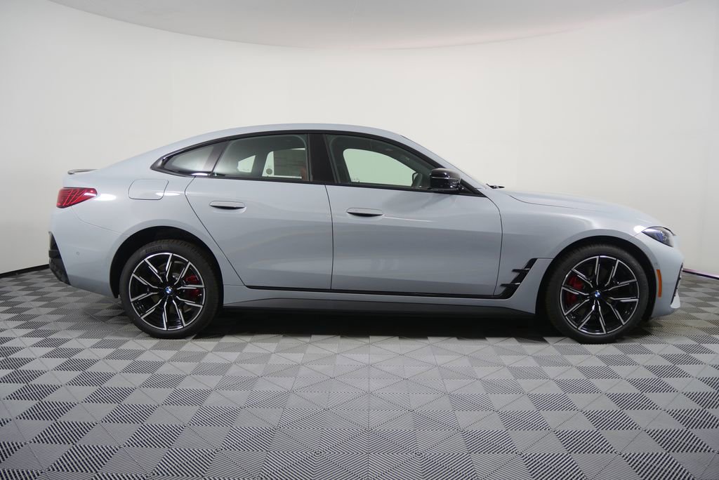 New 2026 BMW i4 eDrive40 w/ M Sport Package RWD image 2