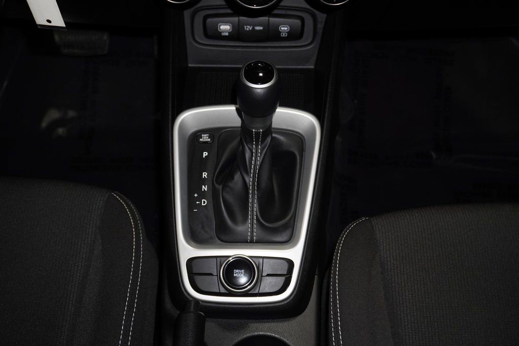 Certified 2023 Hyundai Venue SEL image 20