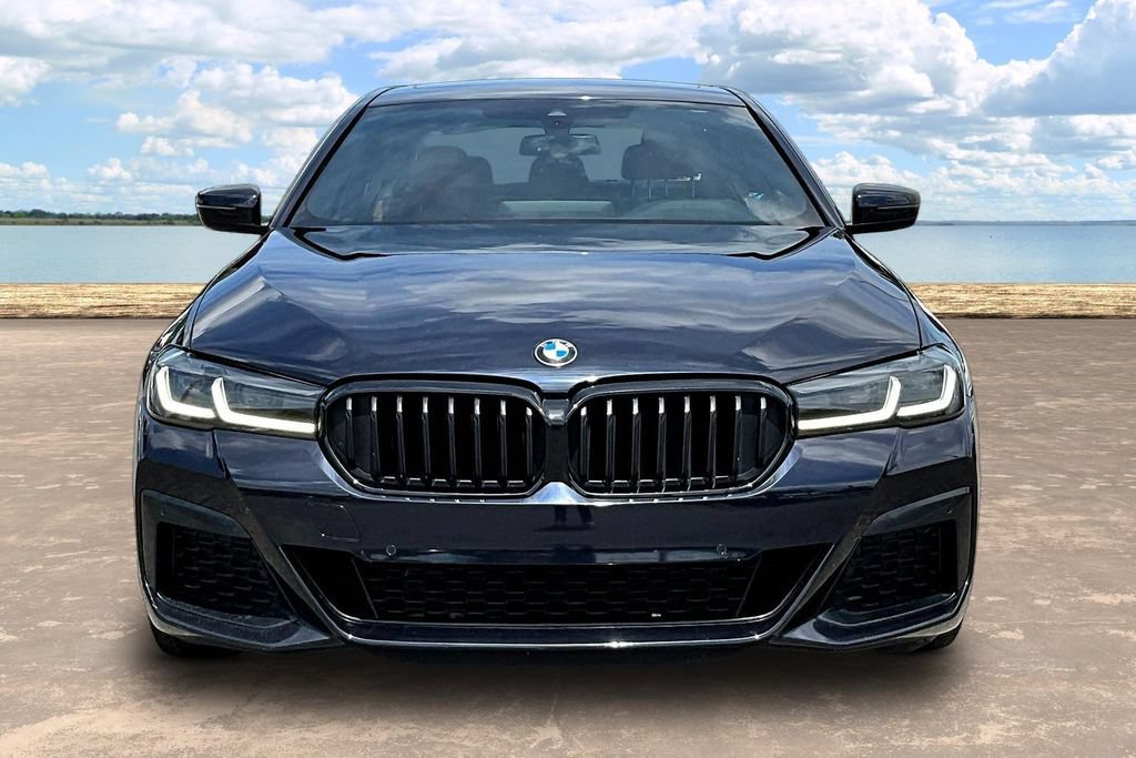 Used 2023 BMW 530i w/ M Sport Package RWD image 2