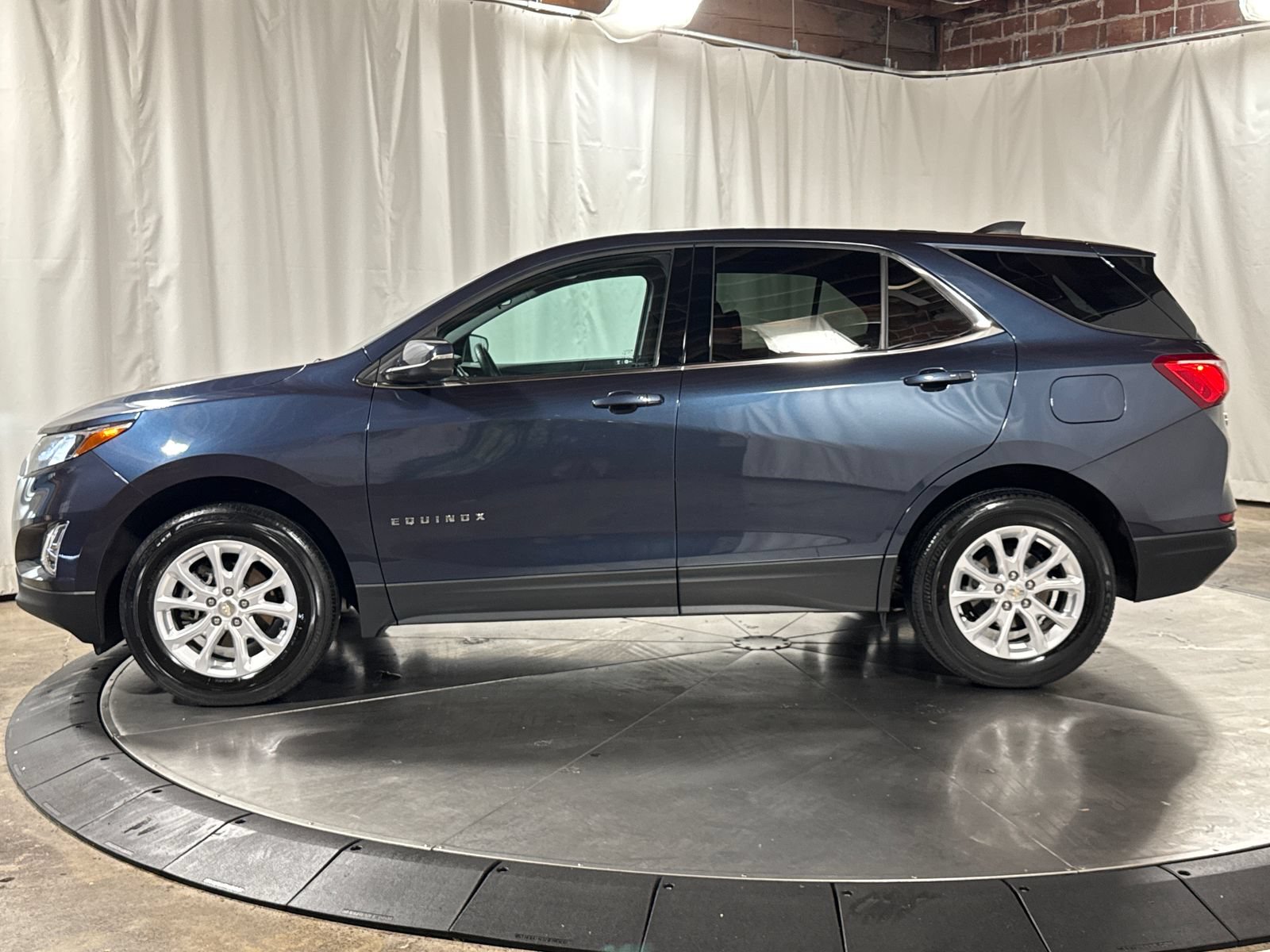 Used 2018 Chevrolet Equinox LT AWD/4WD image 8