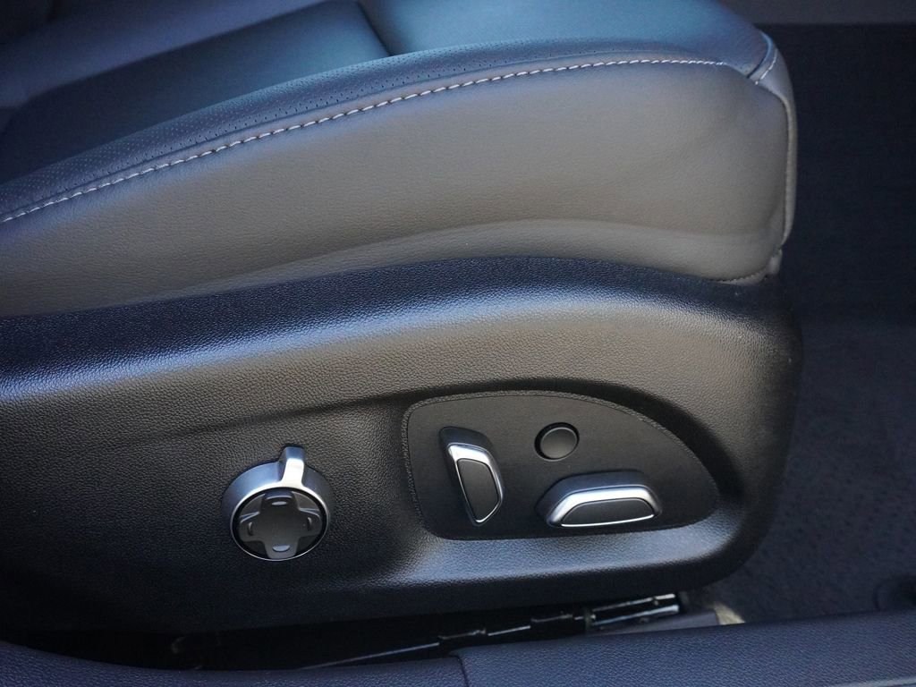 Used 2025 Cadillac CT5 Premium Luxury w/ Technology Package image 33