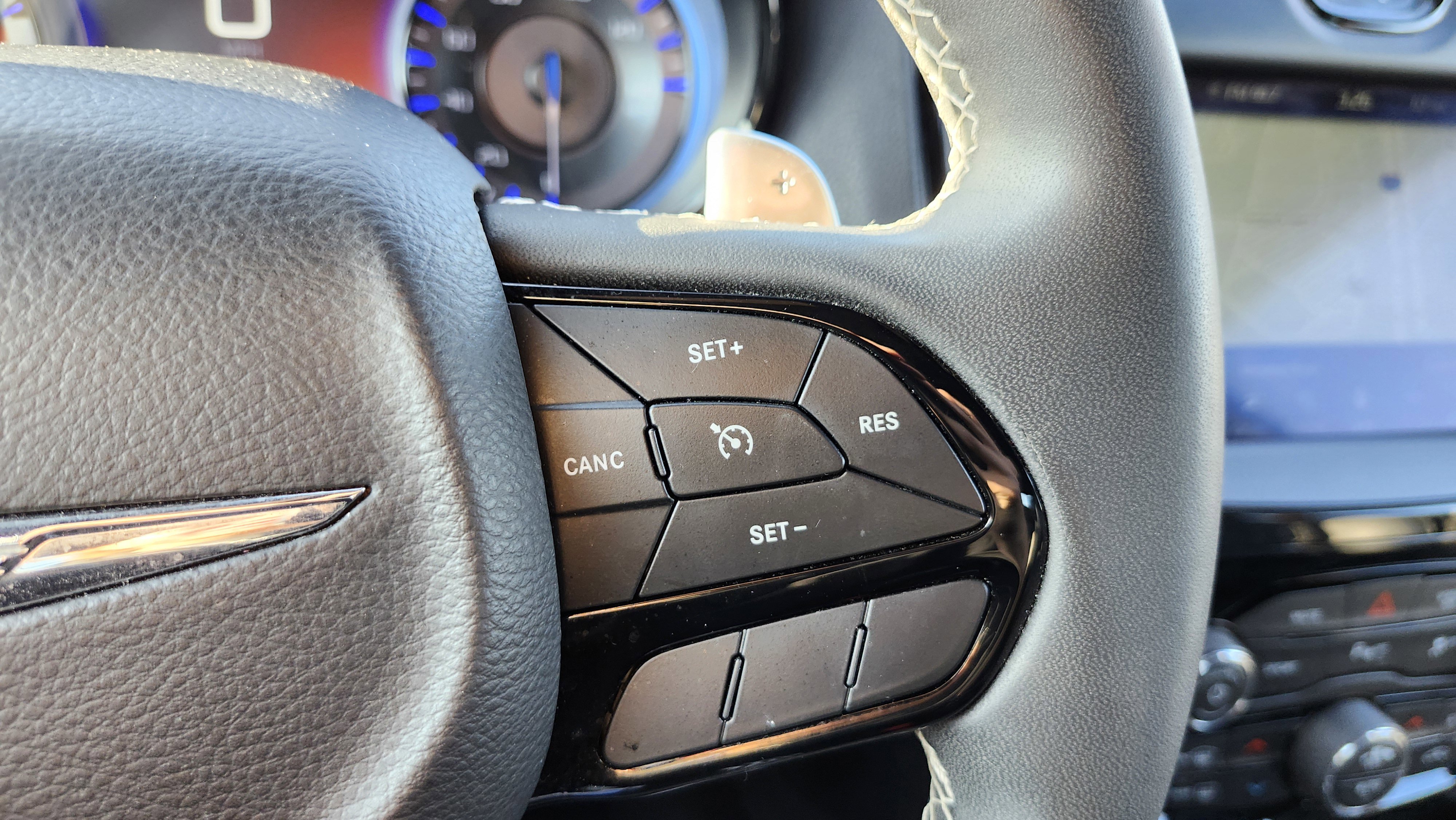 Used 2023 Chrysler 300 S image 35