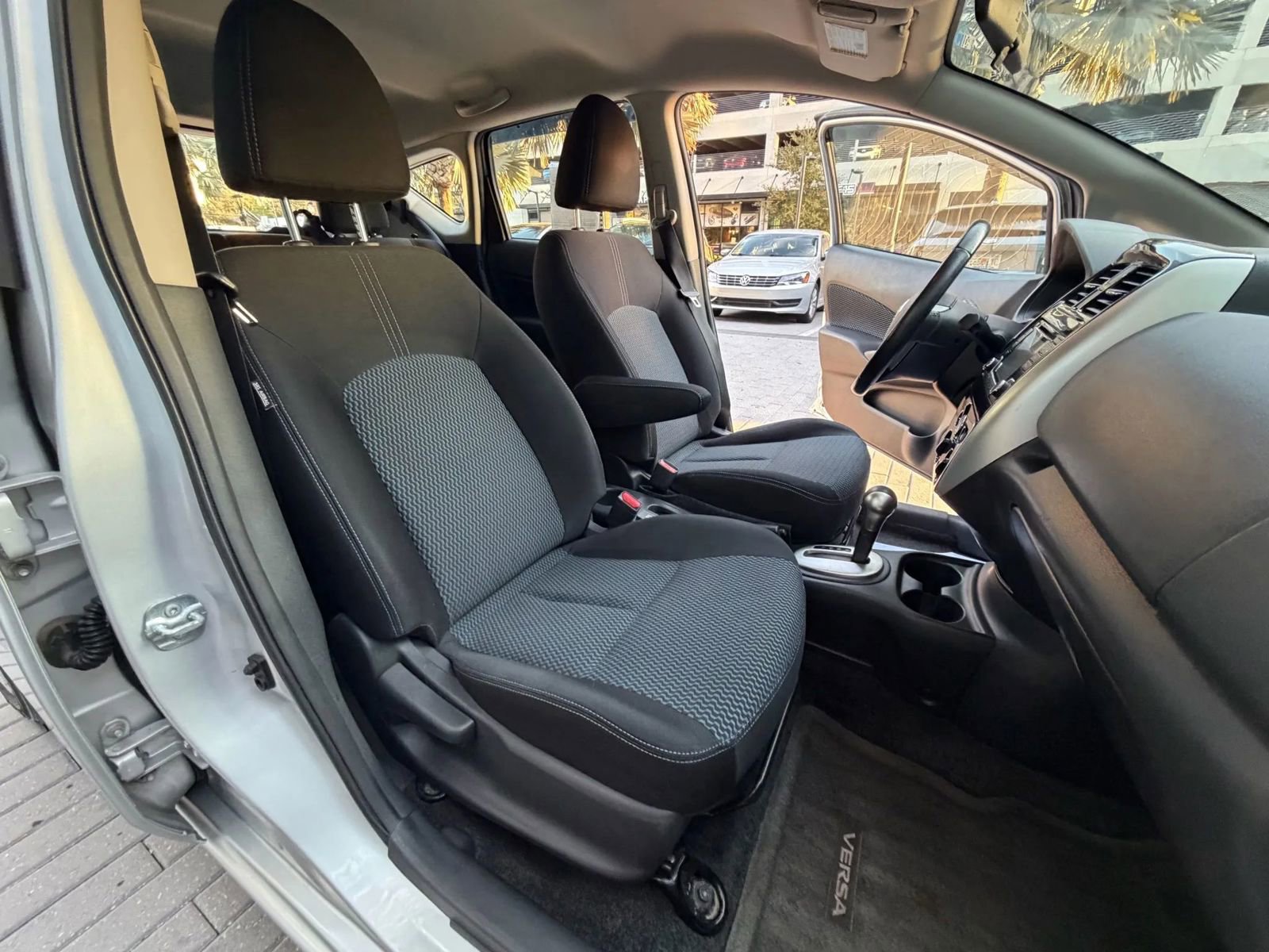 Used 2016 Nissan Versa Note SV image 19