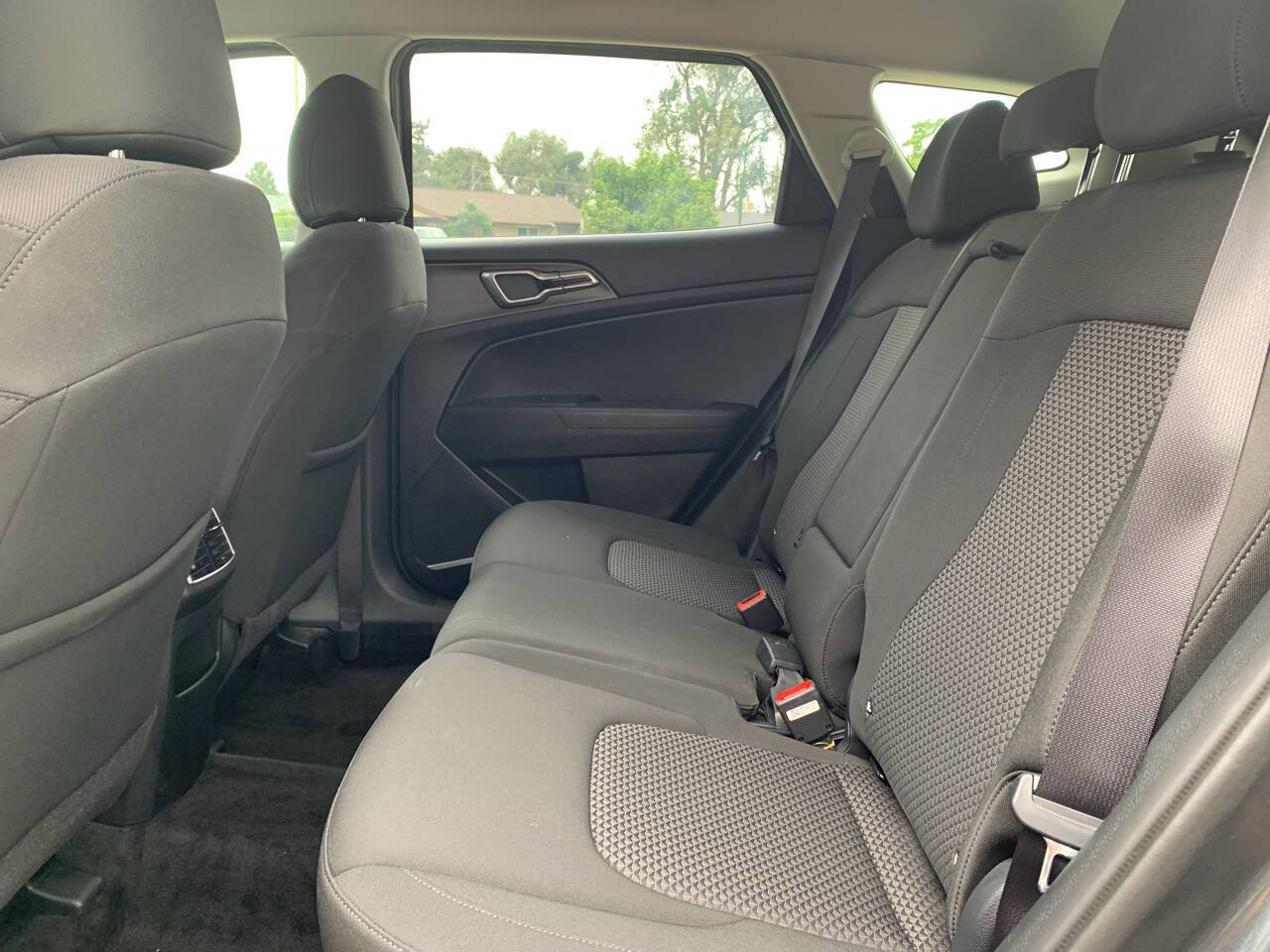 Used 2024 Kia Sportage LX image 10