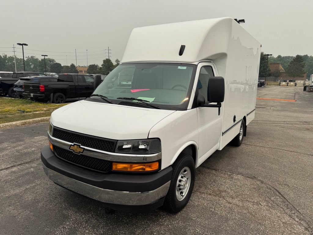 New 2026 Chevrolet Express 3500 w/ Power Convenience Package RWD image 3