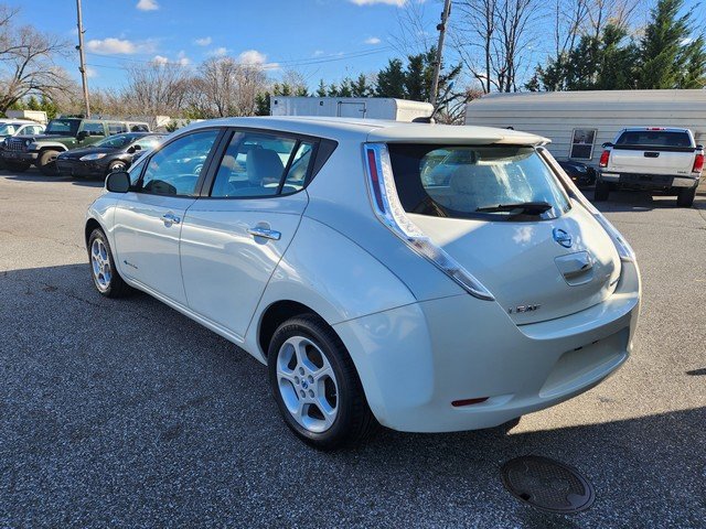 Used 2014 Nissan Leaf SV image 5