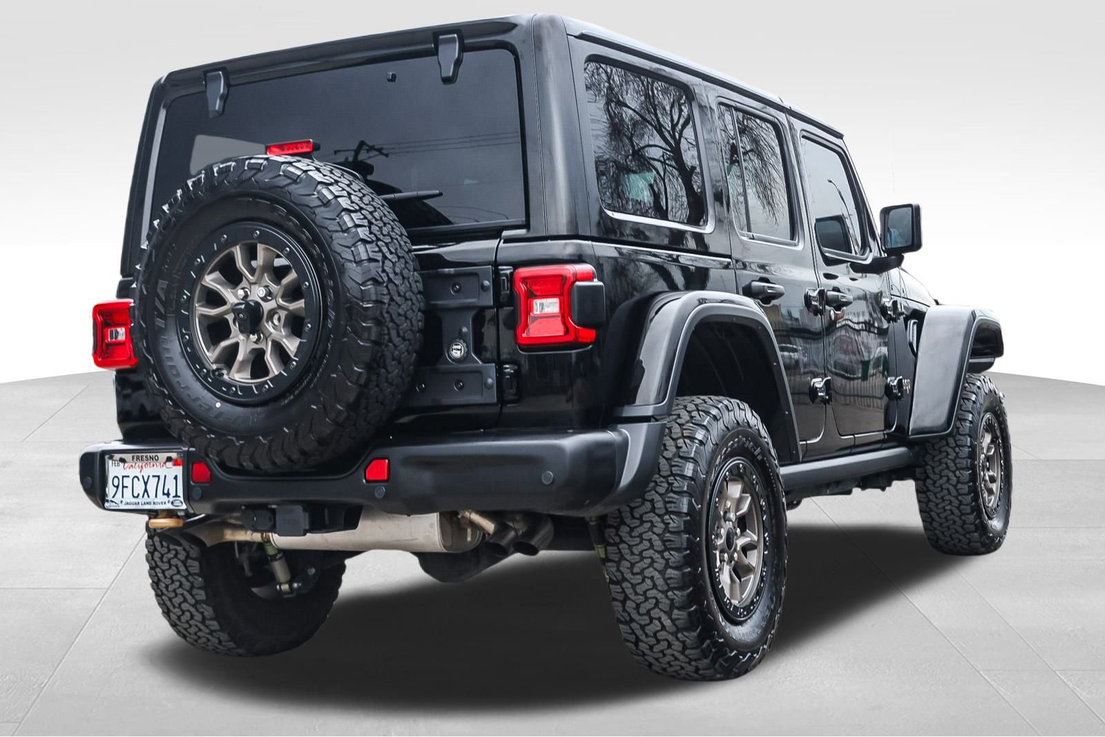 Used 2023 Jeep Wrangler Unlimited Rubicon 392 w/ Trailer Tow Package image 6