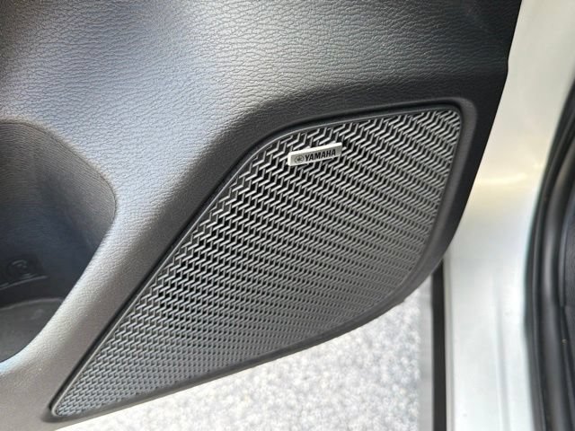Used 2025 Mitsubishi Outlander ES FWD image 21