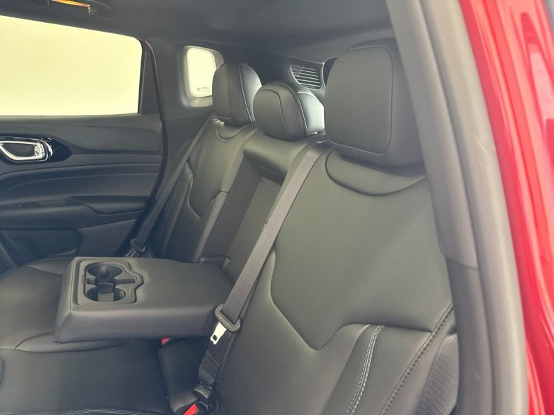 New 2026 Jeep Compass Limited w/ Sun, Sound & Navigation Group AWD/4WD image 17