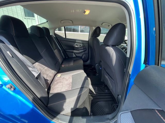 Used 2022 Nissan Sentra SR w/ Electronics Package FWD image 23