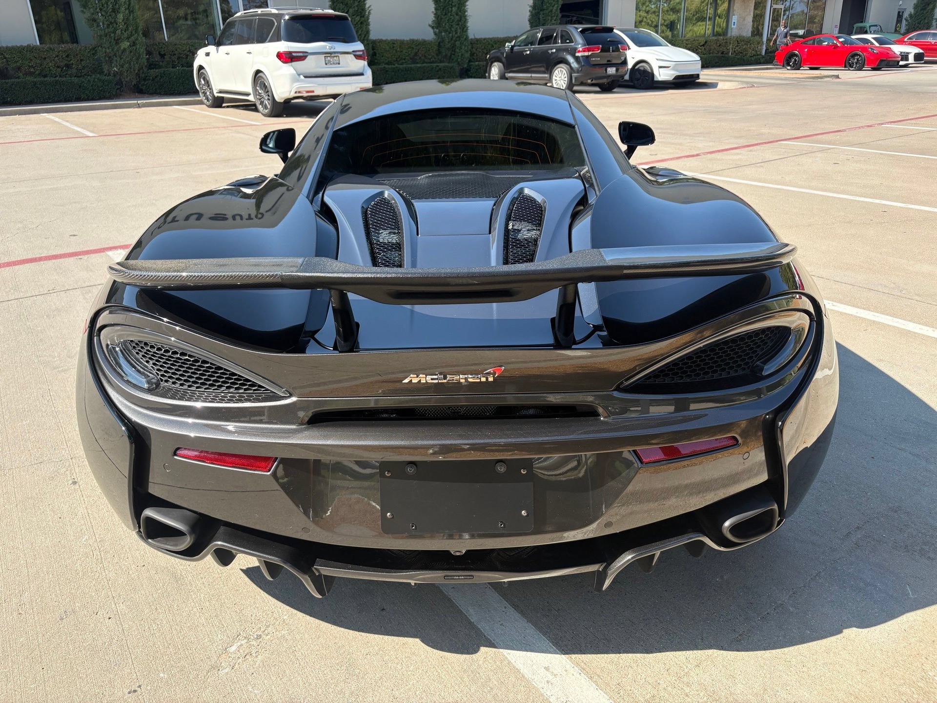 Used 2017 McLaren 570S Coupe RWD image 5