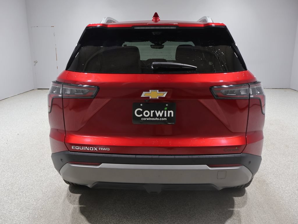 Used 2025 Chevrolet Equinox LT w/ Convenience Package II AWD/4WD image 3