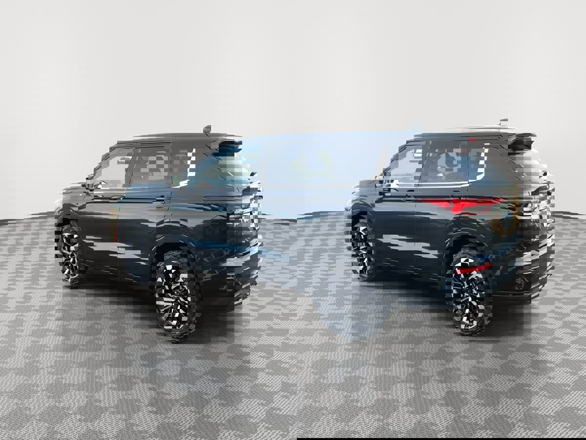 Used 2022 Mitsubishi Outlander ES AWD/4WD image 5