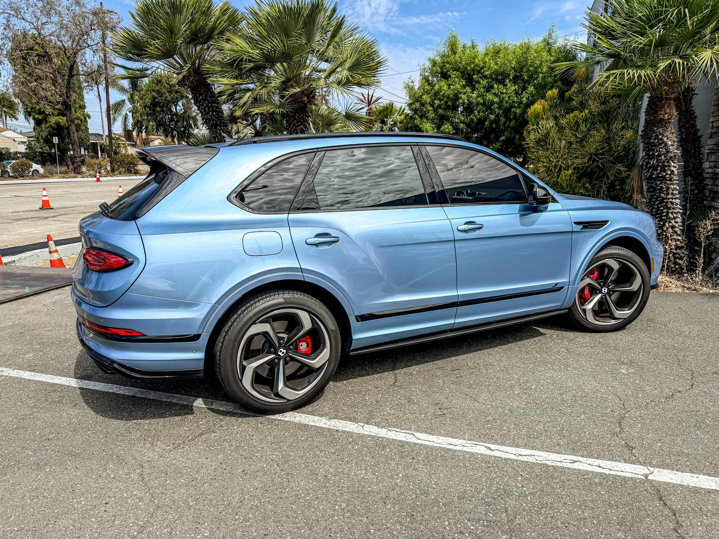 Used 2022 Bentley Bentayga AWD/4WD image 7
