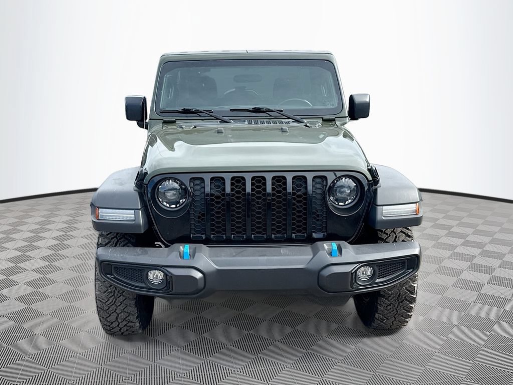 Used 2023 Jeep Wrangler Unlimited w/ Cold Weather Group AWD/4WD image 2