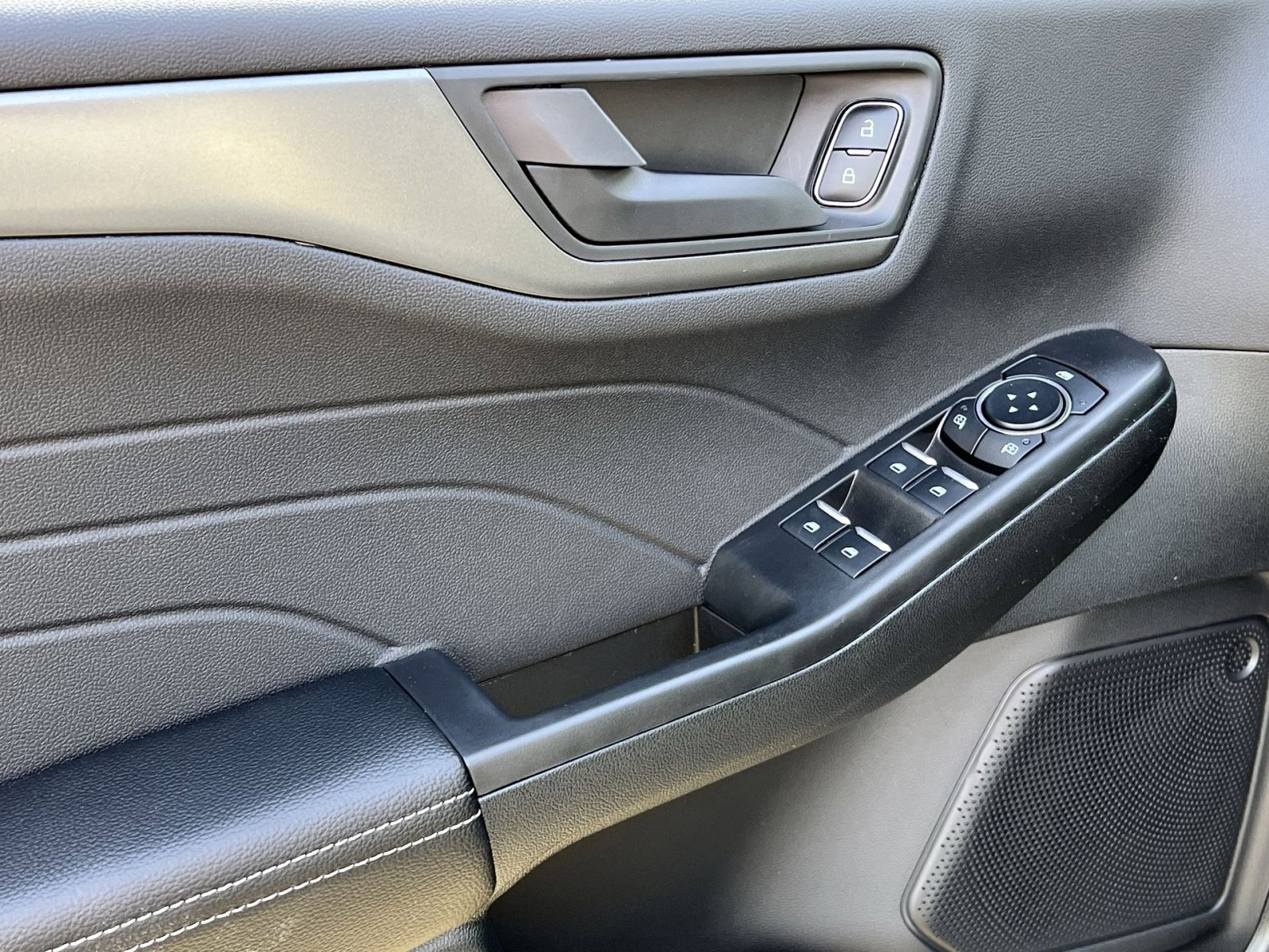 New 2026 Ford Escape Active image 15