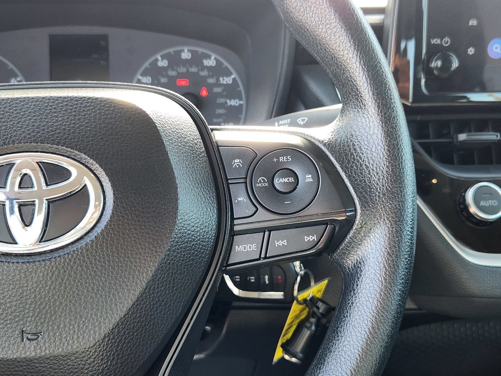 Used 2024 Toyota Corolla LE FWD image 16