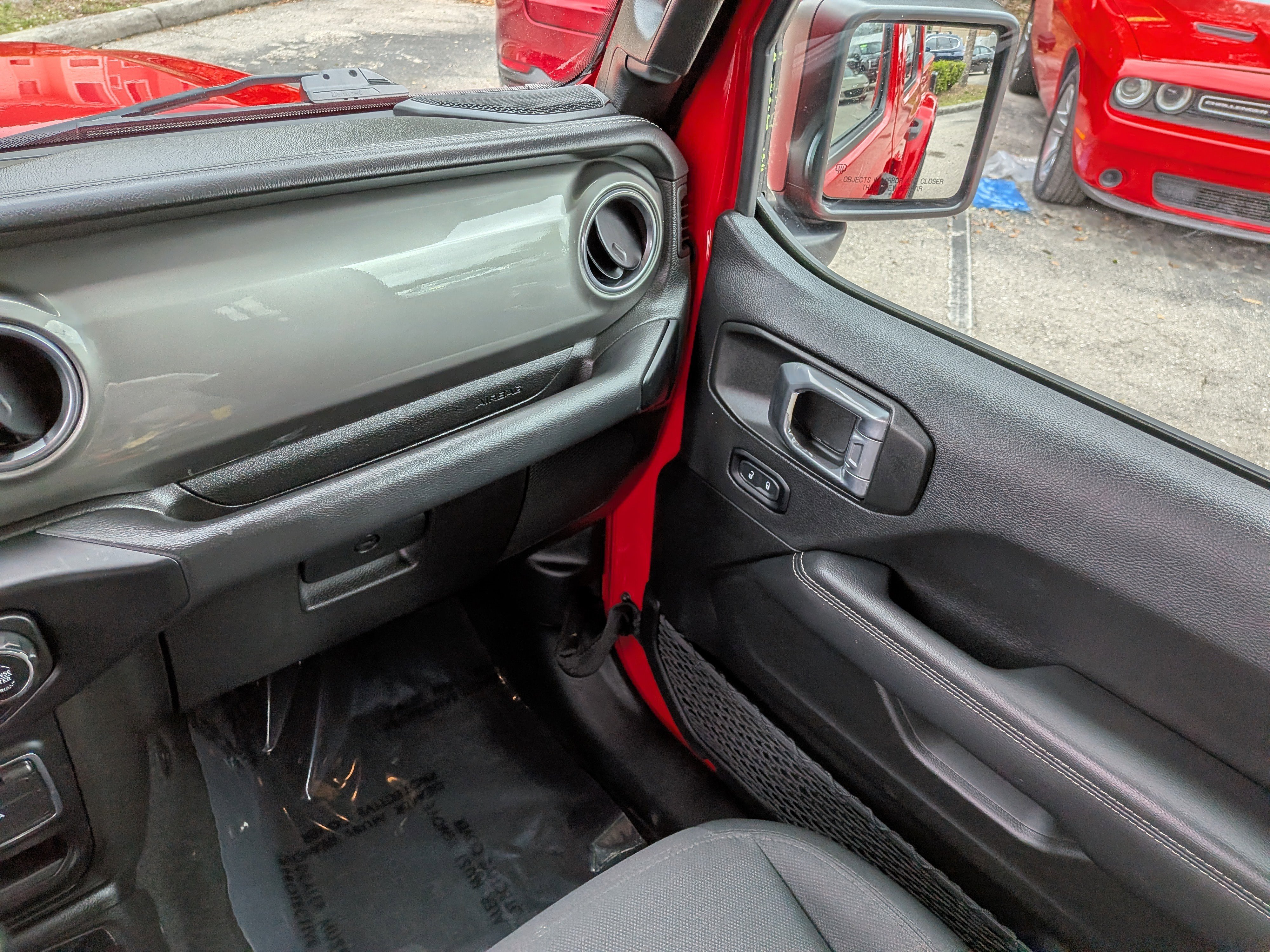 Used 2022 Jeep Gladiator Overland w/ Cold Weather Group image 18