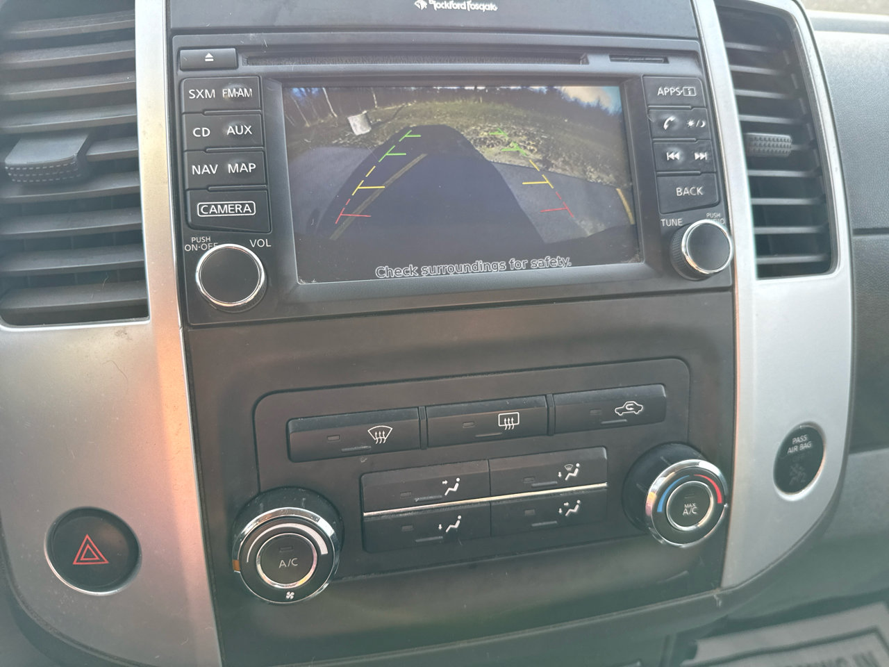 Used 2015 Nissan Xterra PRO-4X image 16