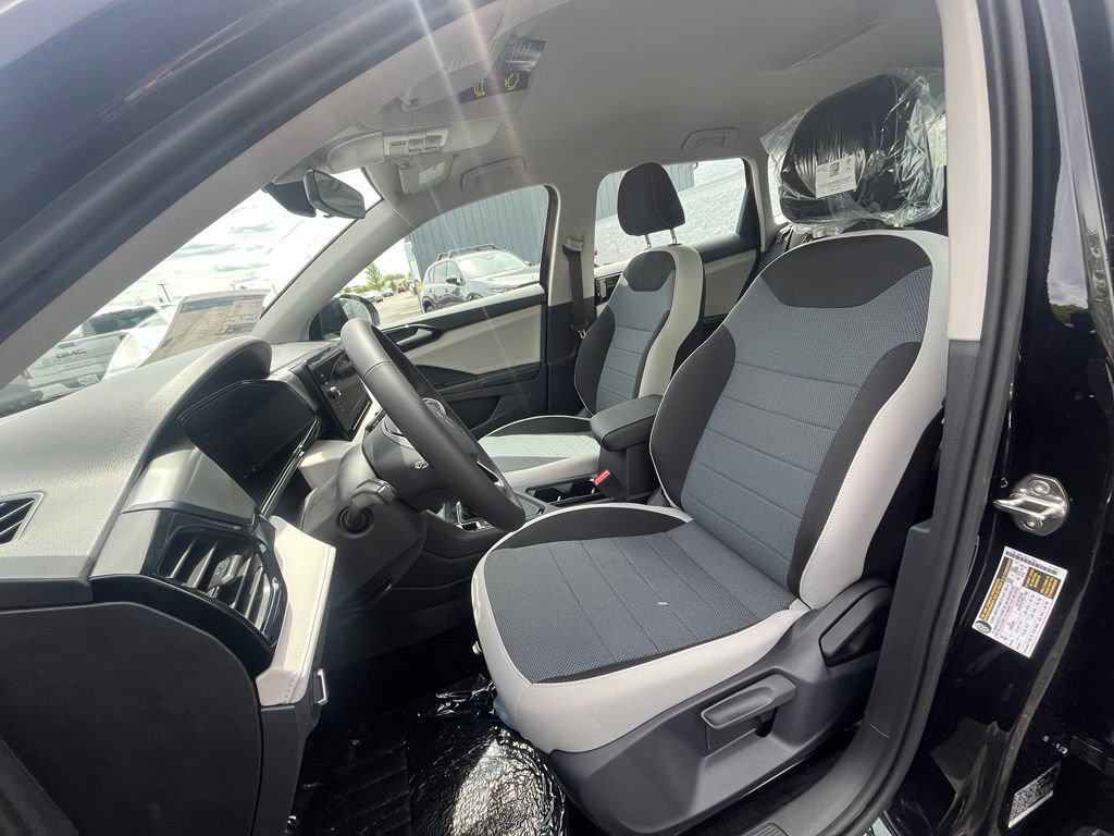 New 2026 Volkswagen Taos S FWD image 10
