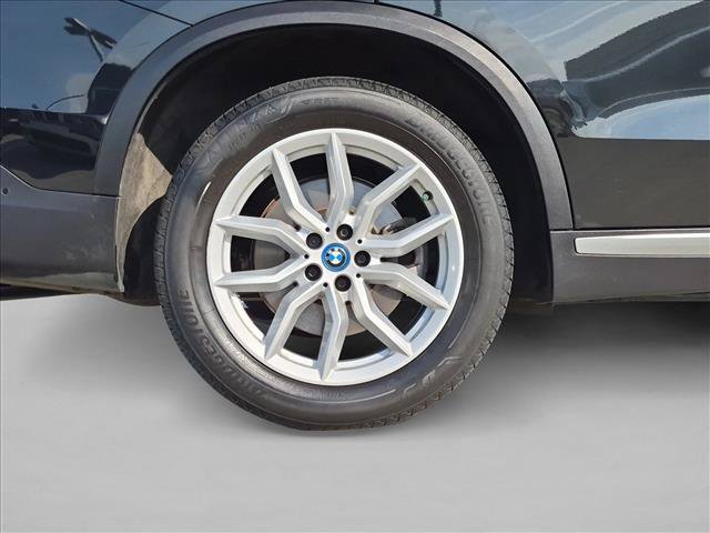Used 2023 BMW X5 xDrive45e w/ Parking Assistance Package AWD/4WD image 26