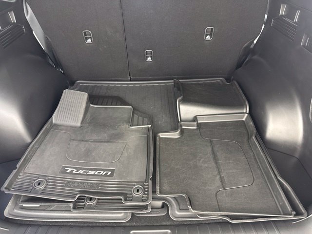 Used 2025 Hyundai Tucson Limited FWD image 25