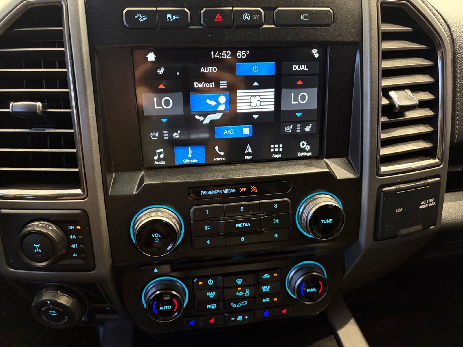 Used 2017 Ford F150 Raptor w/ Equipment Group 802A Luxury AWD/4WD image 16