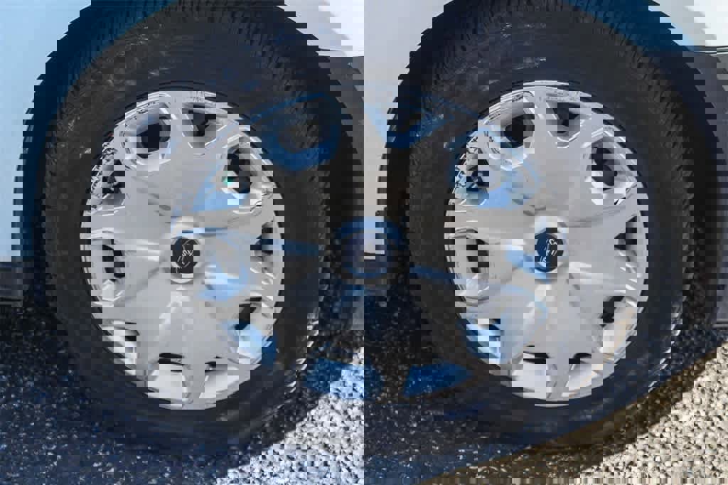 Used 2016 Ford Transit Connect XL image 12