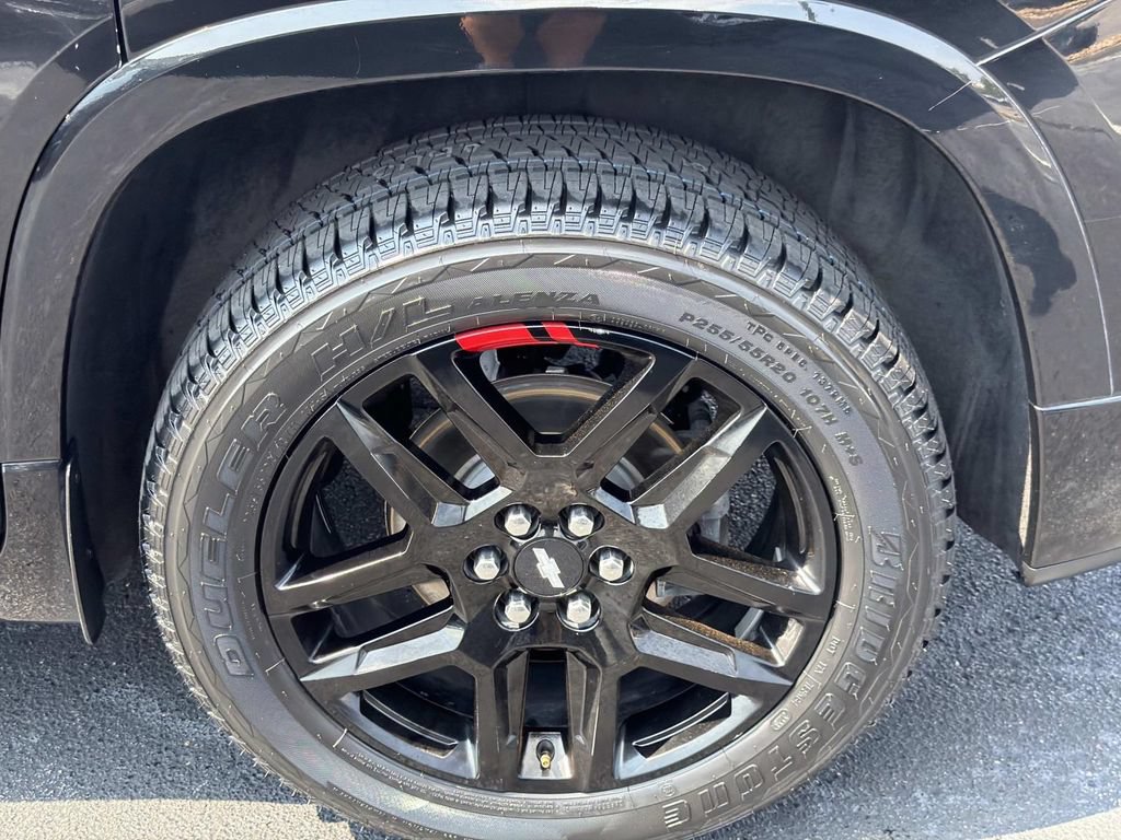 Used 2021 Chevrolet Traverse Premier w/ Redline Edition FWD image 11