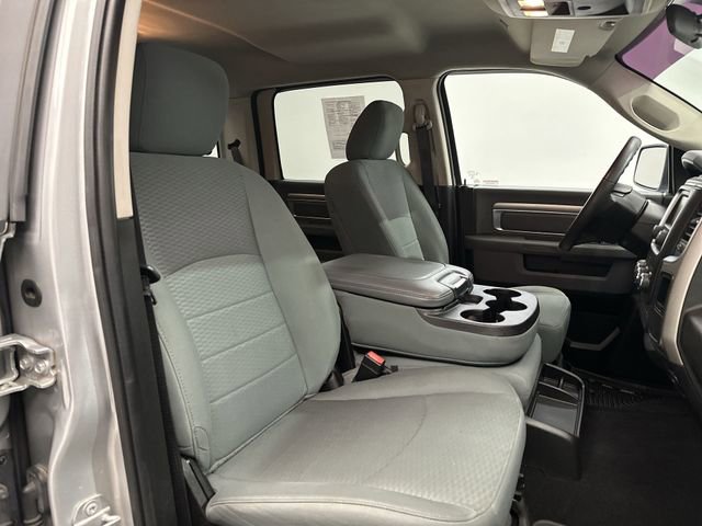 Used 2019 RAM 1500 Classic SLT AWD/4WD image 25