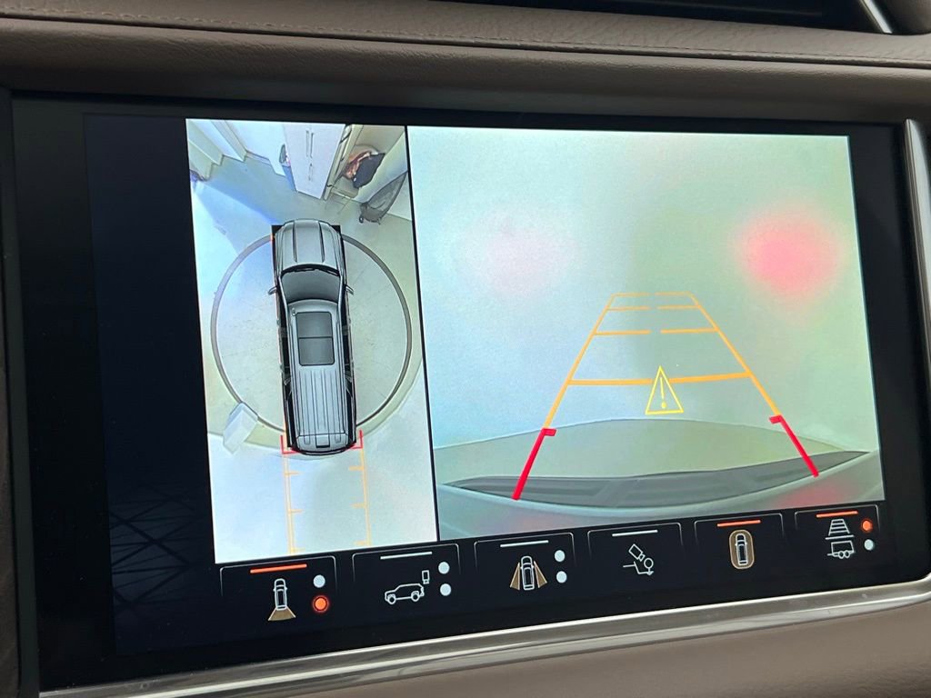 Used 2024 GMC Yukon Denali w/ Advanced Technology Package image 20