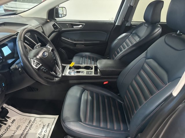 Used 2022 Ford Edge SEL w/ Sport Appearance Package image 5