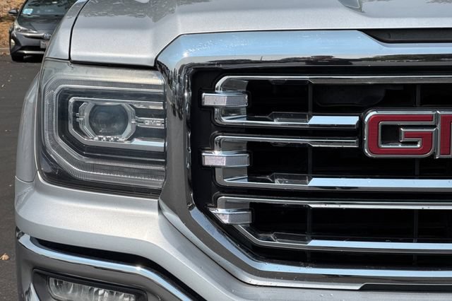 Used 2018 GMC Sierra 1500 SLT AWD/4WD image 46